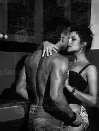 Barbat discret pentru femei si cupluri