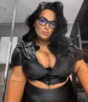 Medeea grasuta ta xxx show web - imagine 3