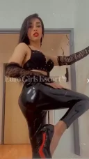 Buna numele meu este corina sunt o fata trasexsoala venita azi in orasul vostru - imagine 2