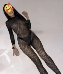 Bruneta sexy doar pt tine - imagine 2