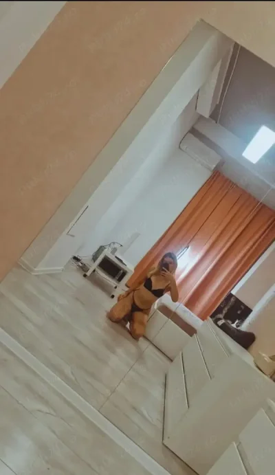 Show web real fara vrajeli intra si vezi confirmare pe apel video