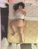 Buna sunt o bruneta de 23 de ani si iti ofer o gama variata de experiente private si personalizate - imagine 2