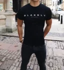 Gigolo rafinat in craiova blond 1 87 m trup atletic 25 de ani eleganta si discretie - imagine 1