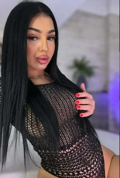 Show web si apoi intalniri