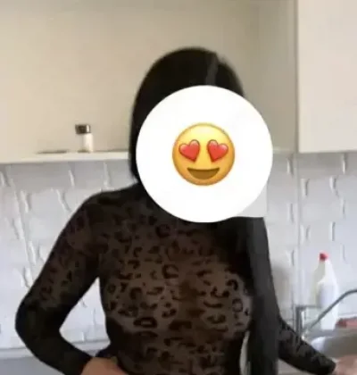 Incall or outcall alice hot girl