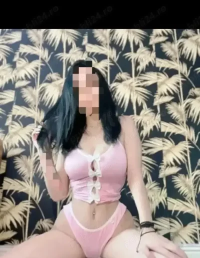 Buna am revenit ma numesc larisa