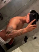 David 19 ani discretie bi - imagine 1