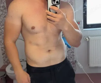 Ofer servicii doar pentru femei dotat