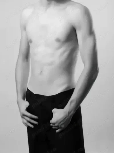 Ramy baiat tanar discret pregatit sa indeplinesc ori ce dorinta