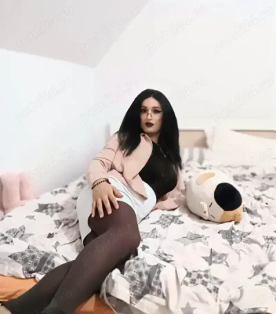 Transexuala 25 de ani geta