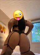 20 ani bruneta cu ochii caprui - imagine 3