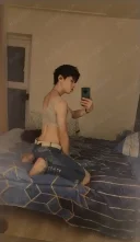 Salut ma numesc alex 24 ani pot oferii servicii totale si multe alte fantezii - imagine 2