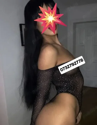 Doar pentru cei cu fantezii bdsm mistress trampling role play foot fetish dominare