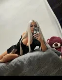 Blonda slabuta siliconata confirm cu fata tatto mamaia azimuth - imagine 4