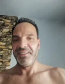 Barbat 43 de ani pt doamne domnisoare - imagine 2