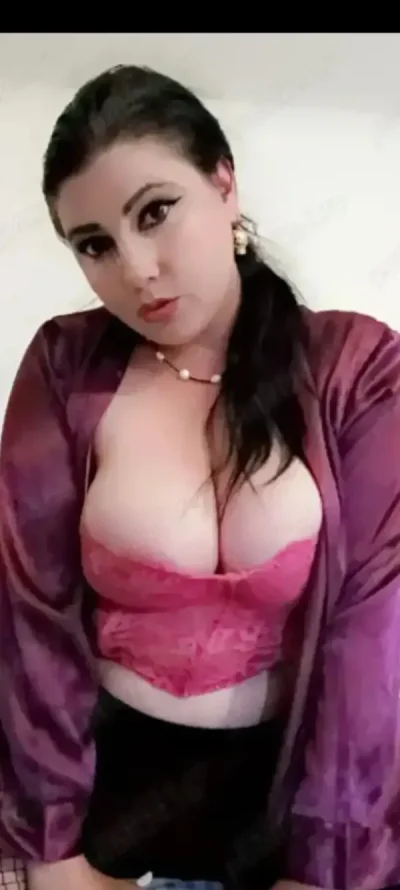 Helo roamnai plinuta ta ami place pll masim 26 de ani grasuta ta