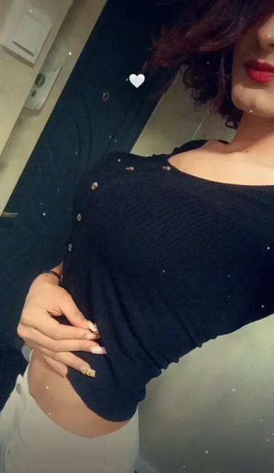 Buna matura cu experienta 40 ani