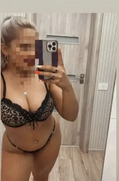 Astazi am ajuns rania blonda cu forme