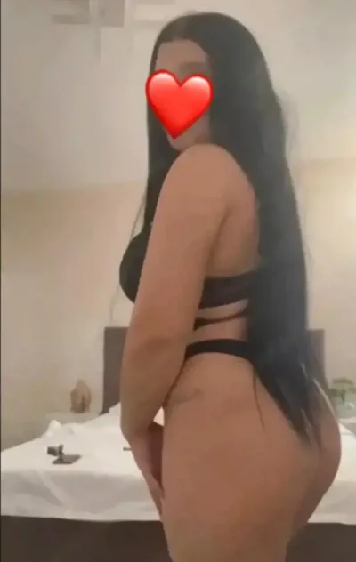 Buna ma numesc camelia doar 3 zile