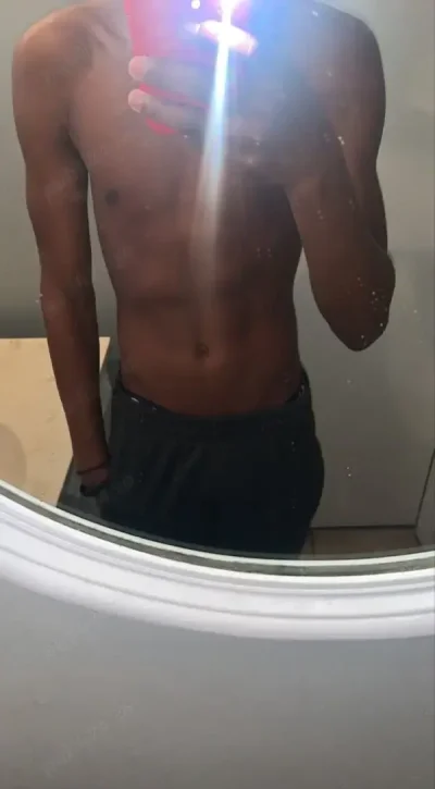 Bumby 24 ani fac seri de neuitat