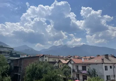 Fata bi relatie in 3 open minded