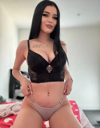 Buna ma numesc larisa noua in orasul tau