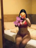 Bruneta cu forme suna ma pentru detalii - imagine 2