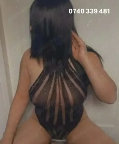 Superba sagului sani mari fac si deplasari