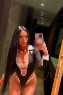 Bruneta focoasa - imagine 2