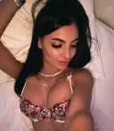 Alexandra bruneta siliconata la mine la tine sau hotel - imagine 5