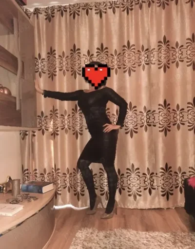 Noua in oras matura bruneta brazda lui novac