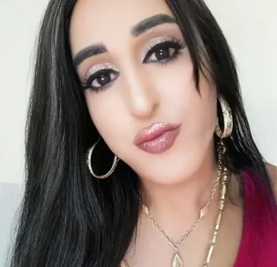 Buna sunt cristina transexuala reala