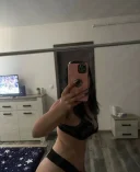 Bruneta reala total - imagine 3