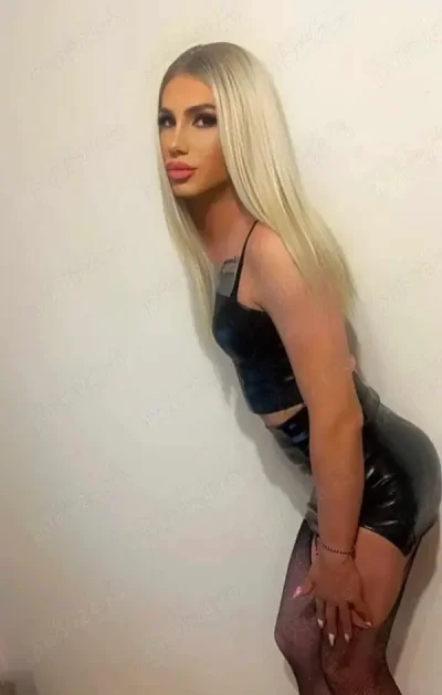 Aryanna transexuala noua ta fantezie provoc dependenta