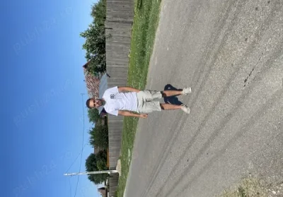 Ofer servici femeilor