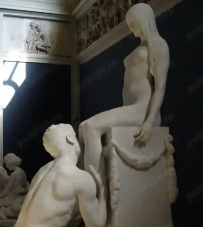 Tanar cu aspect fizic placut