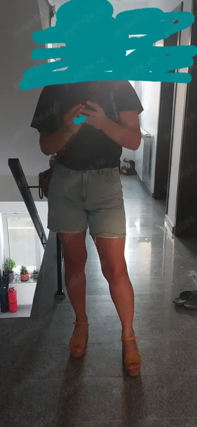 Masaj de relaxare extraordinar pe masa de masaj