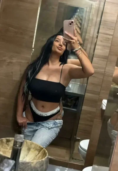 Andreea fac doar deplasari