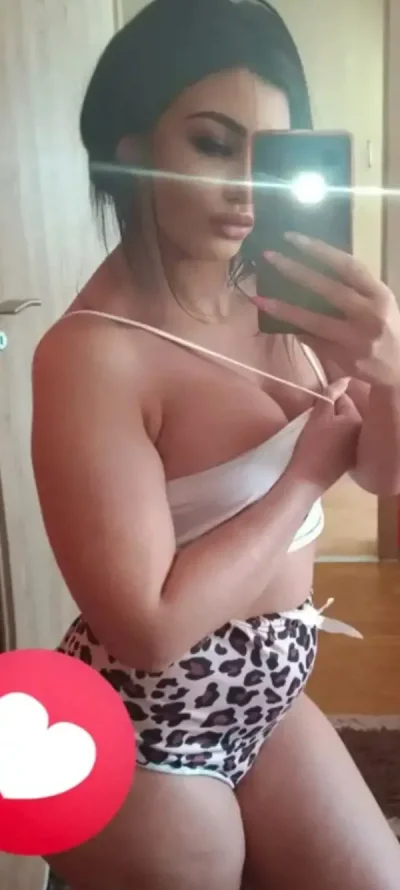 Dorina ninfomana ta suna ma