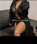 Bruneta apetisanta cu forme - imagine 2