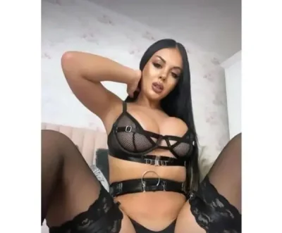 Anastasia the girl of your dreams doar deplasari