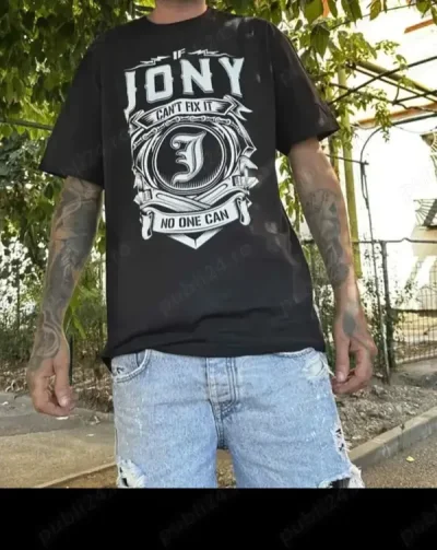 Tanar ofer servicii doamnelor si domnisoarelor