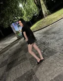 Bunaaa ma numesc roxana si sunt o fire calma si intelegatoare - imagine 2