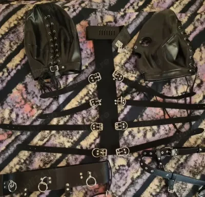 Ofer o cafea unei partenere intrigate de bdsm