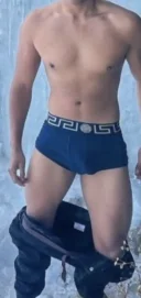 Tip discret dotat servicii de calitate masaj fantezii - imagine 4