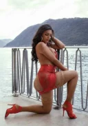 Transexual noua in oras - imagine 2