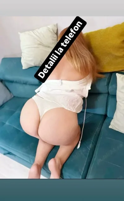 Adorabila si fara graba