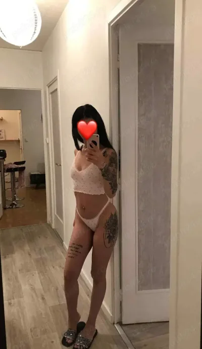 Heii new la mine sau la tine