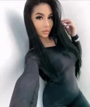 Siliconata bruneta sexyyy - imagine 2