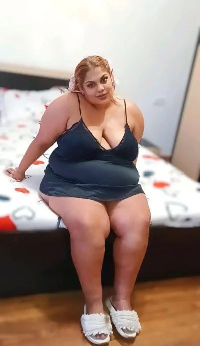 Draguta si atenta la detalii deplasarii detin si locatie